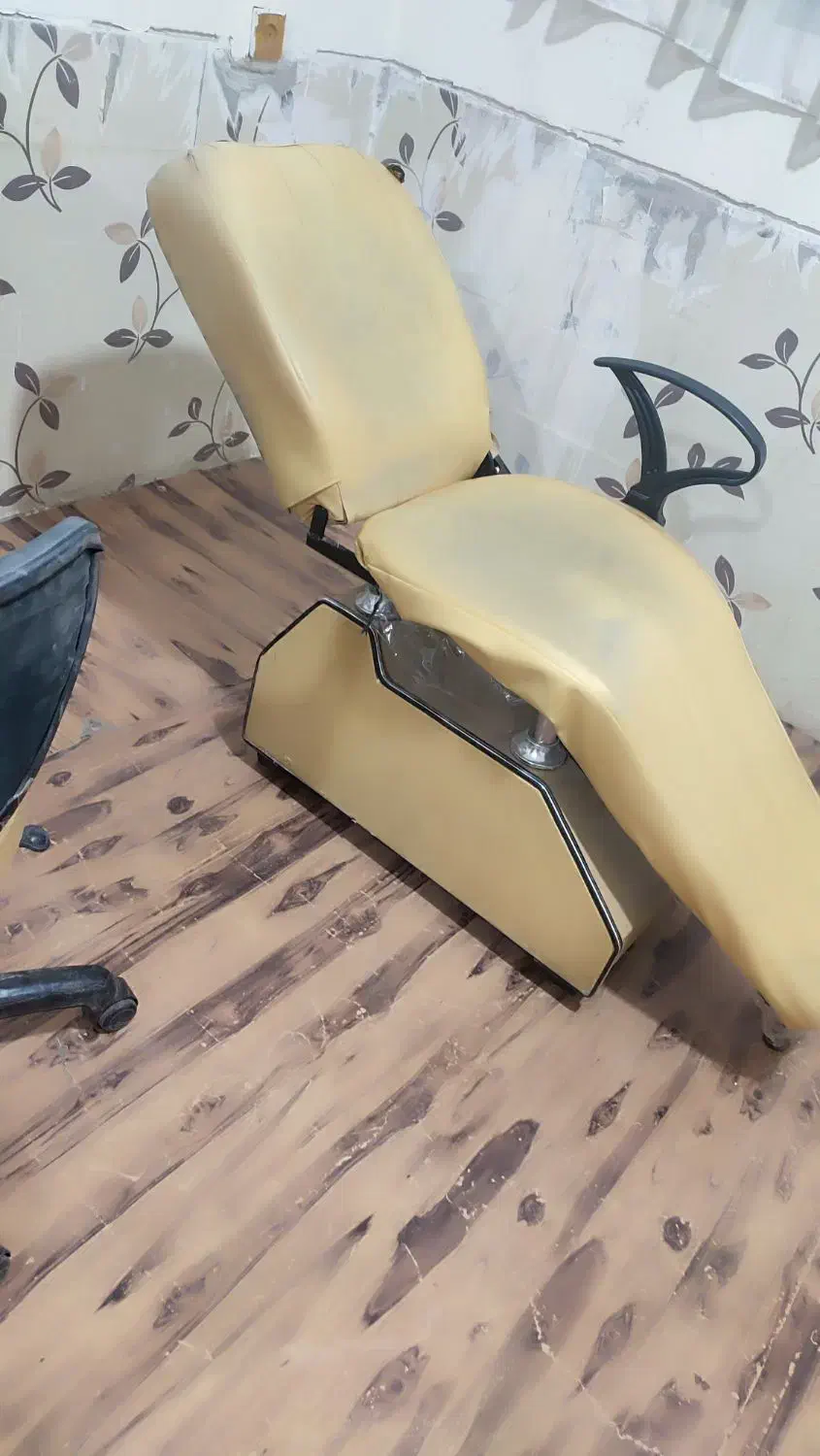 صندلی سالن زیبایی صندلی تک|صندلی و نیمکت|خرم‌آباد, |دیوار