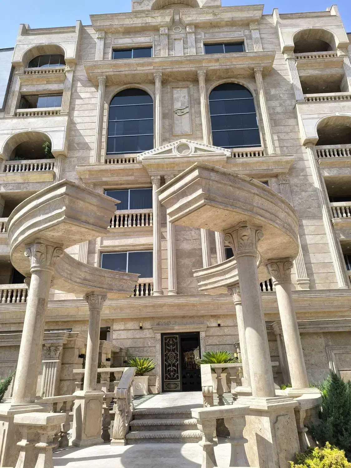 فروش آپارتمان ۲۴۱ متری ۳ خوابه در جابر|فروش آپارتمان|اصفهان, طامه|دیوار