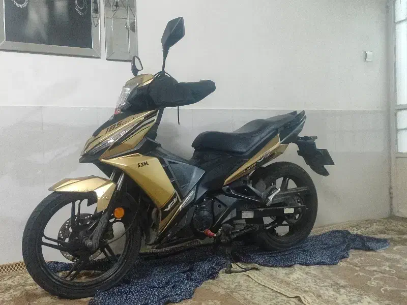 لاکی ۱۸۵|موتورسیکلت|بهارستان, |دیوار