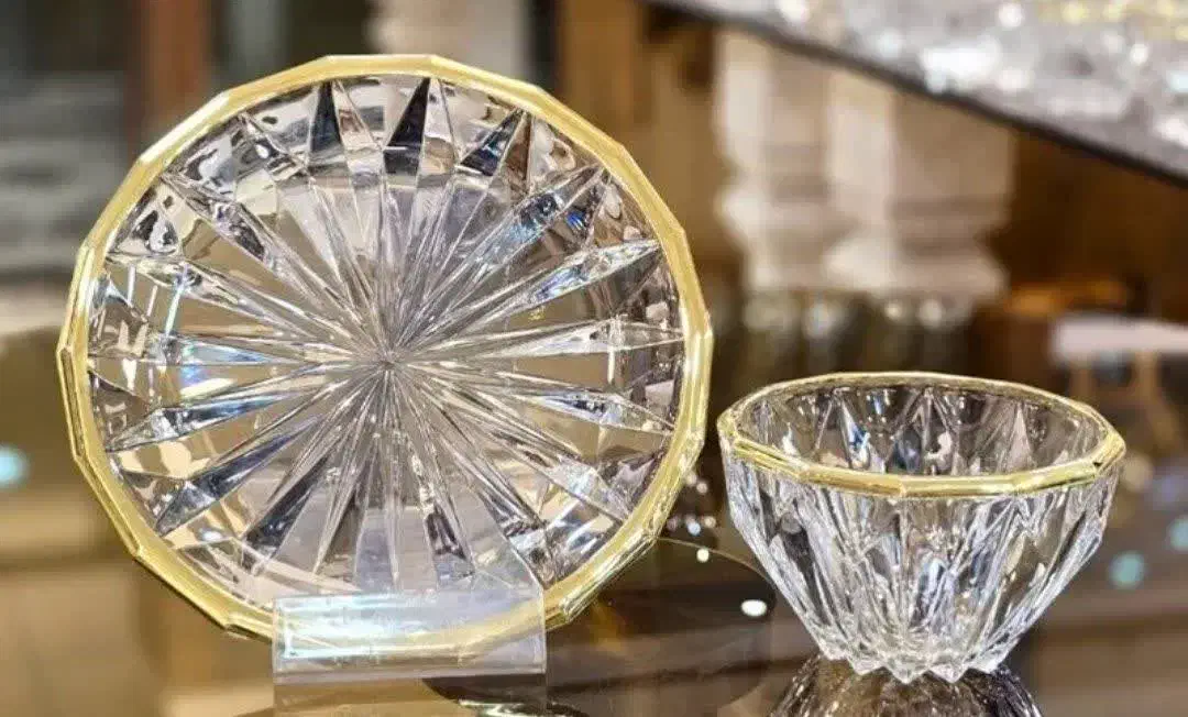 سرویس پذیرایی کریستال ۱۲ نفره  (( مناسب جهیزیه ))|ظروف سرو و پذیرایی|تهران, کیانشهر|دیوار