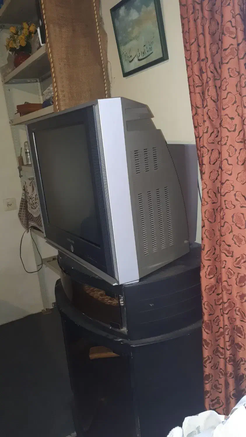 تلویزیون قدیمی|تلویزیون و پروژکتور|نوشهر, |دیوار