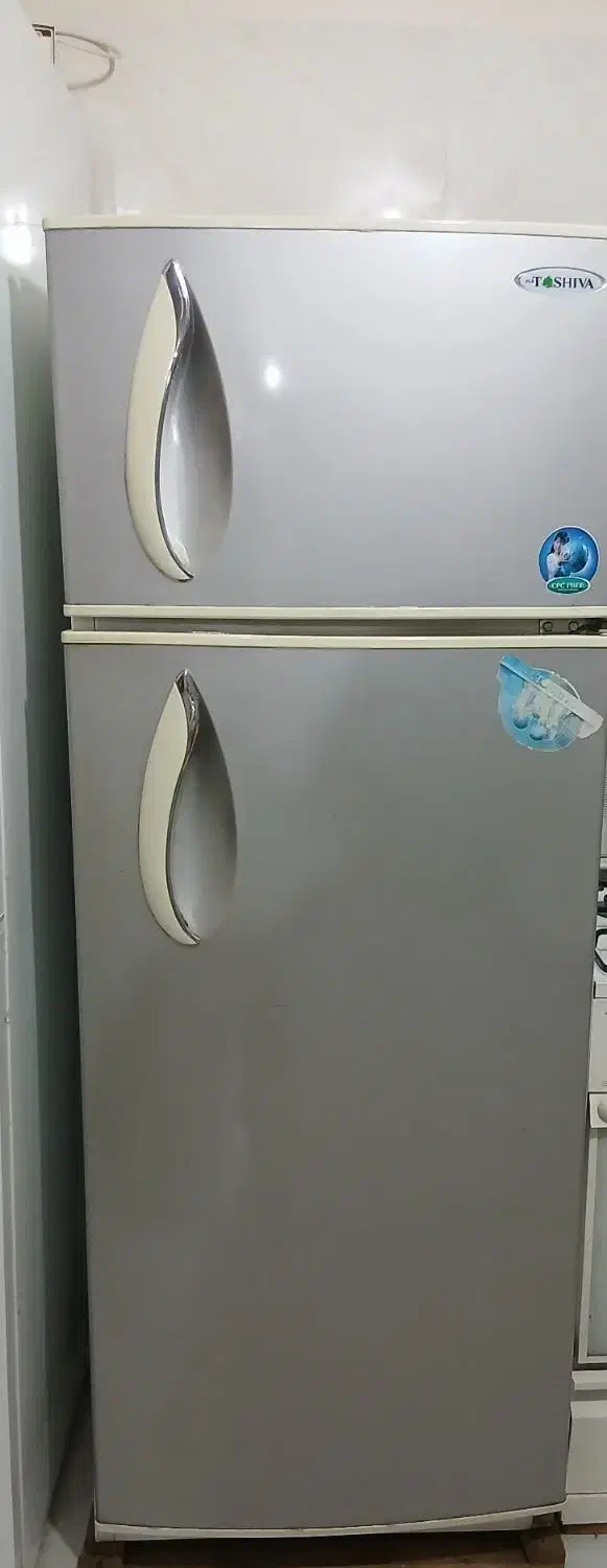 یخچال توشوا|یخچال و فریزر|همدان, |دیوار