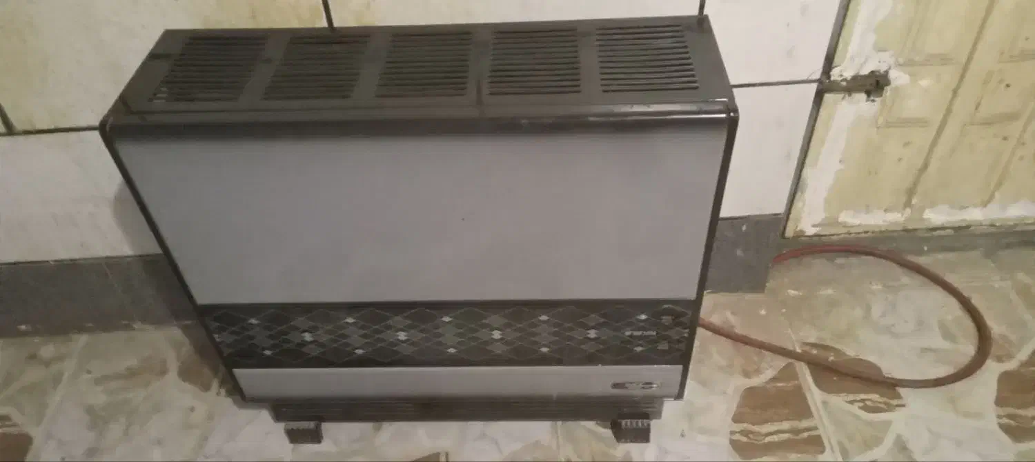 یک عدد بخاری نیک کالا|بخاری، هیتر، شومینه|خرمشهر, |دیوار