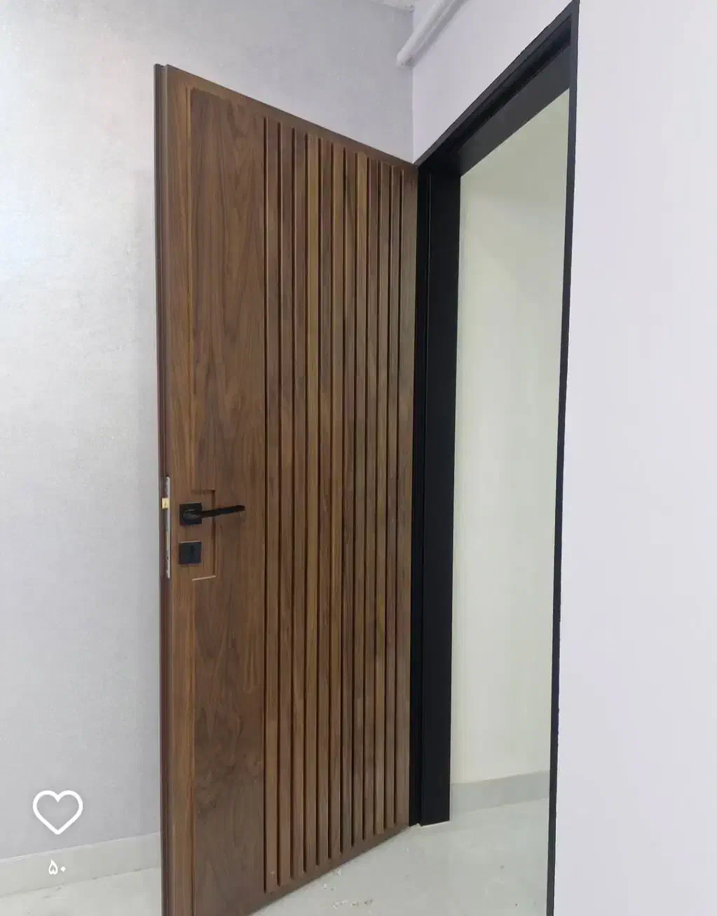 نصاب دربهای ضدسرقت و دربهای چوبی|خدمات پیشه و مهارت|کیش, |دیوار