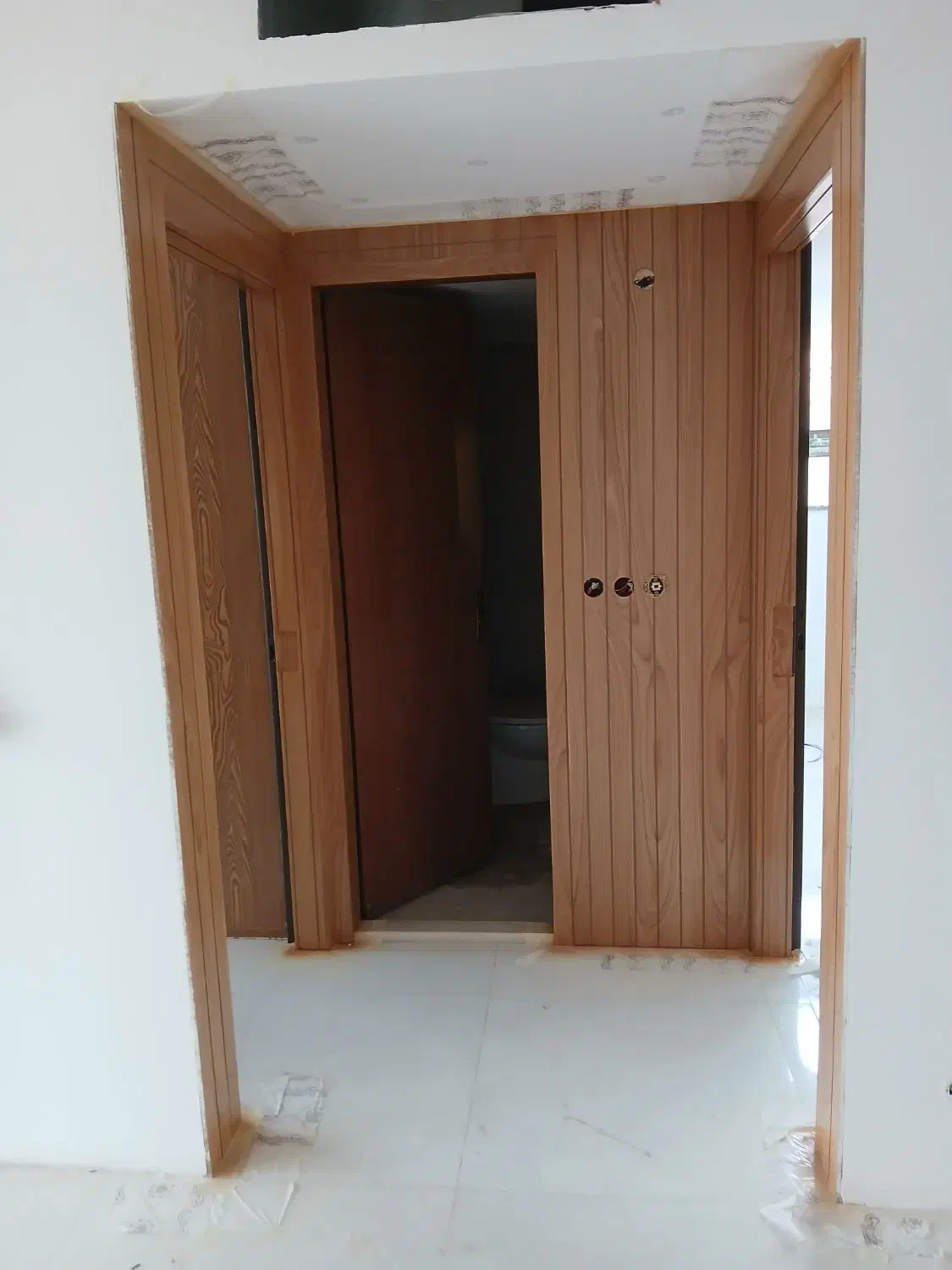 رنگ کاری تخصصی چوب|خدمات پیشه و مهارت|اصفهان, شیخ اشراق|دیوار