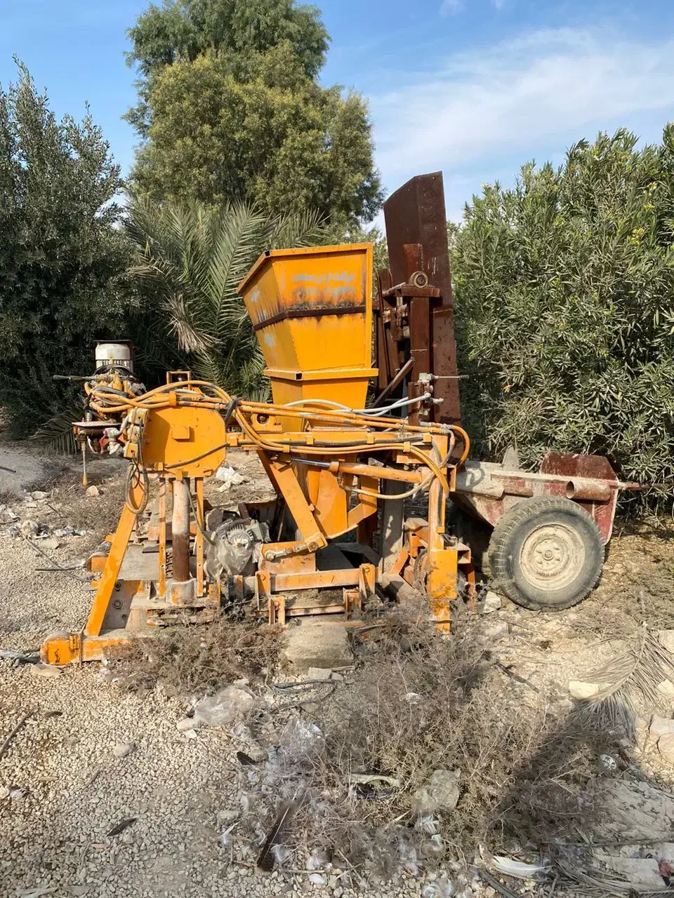 دستگاه بلوک زن تمام اتومات بالابر دار|ماشین‌آلات صنعتی|شیراز, تندگویان|دیوار