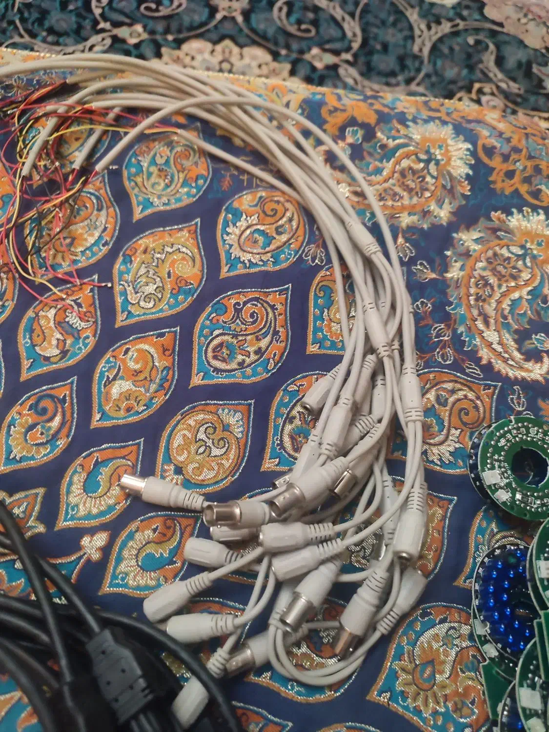 ال ای دی مادون قرمز دوربین مدار بسته و کابل lan|دوربین مداربسته|کرج, برغان|دیوار