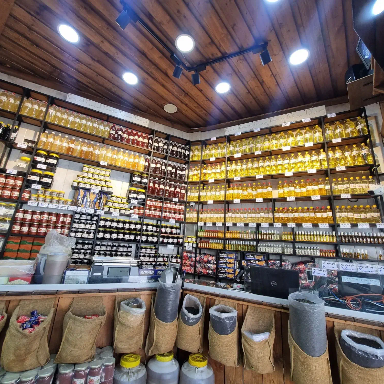 صندوقدار وفروشنده خانم|استخدام خدمات فروشگاه و رستوران|دزفول, |دیوار