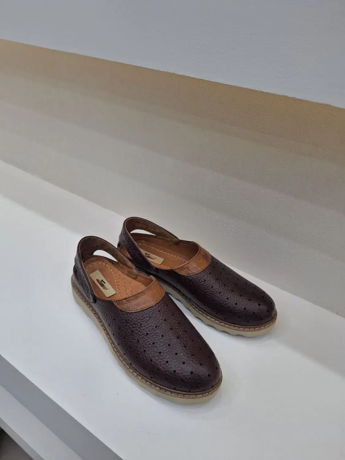 کفش|کیف، کفش، کمربند|کوهدشت, |دیوار