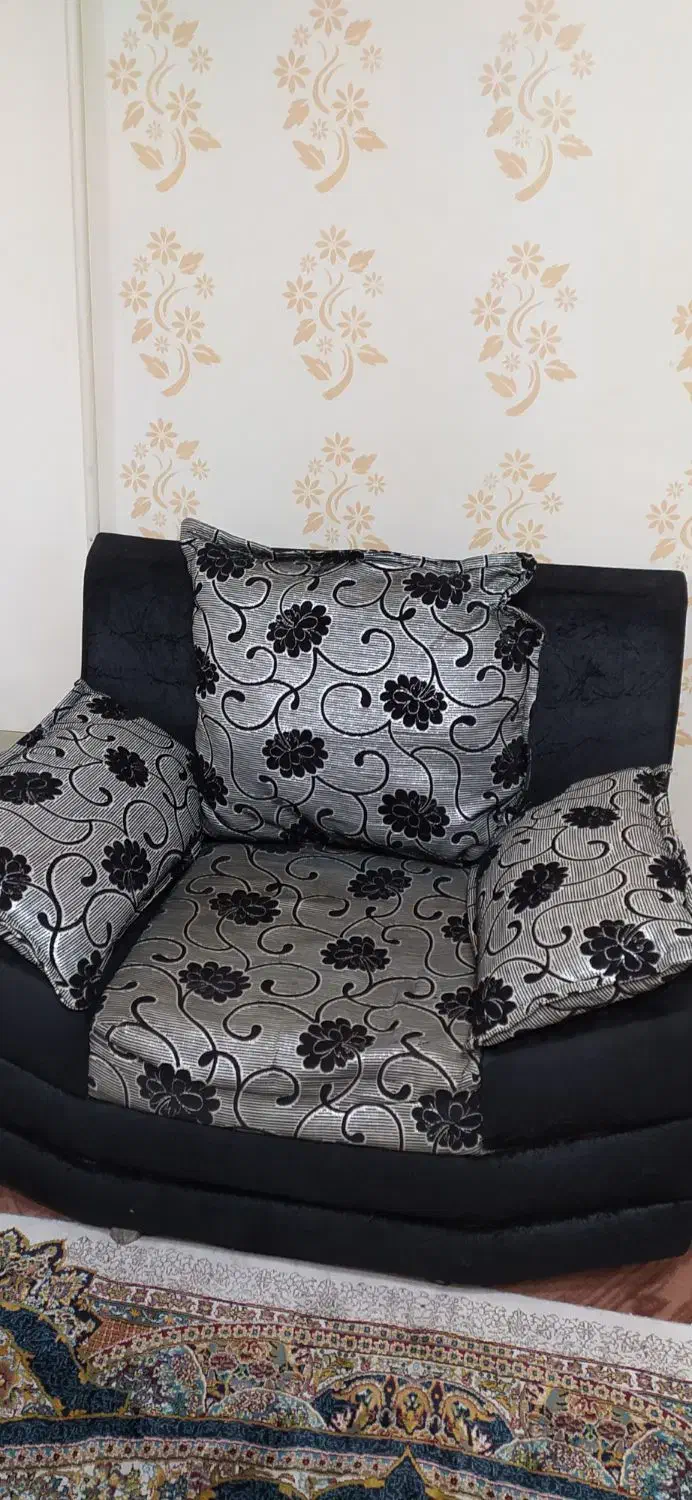 مبل پنج نفره|مبلمان خانگی و میز عسلی|رباط‌کریم, انجم آباد|دیوار