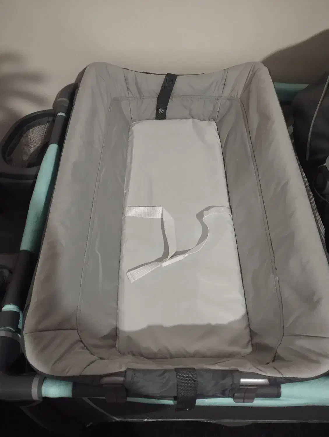 تخت مادروکودک از بدو تولد تا دوسالگی|تخت و صندلی بچه|شیراز, حافظیه|دیوار