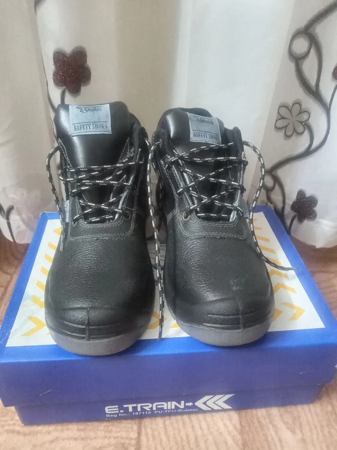 کفش کار ایمنی سایز ۴۰|کیف، کفش، کمربند|ملایر, |دیوار