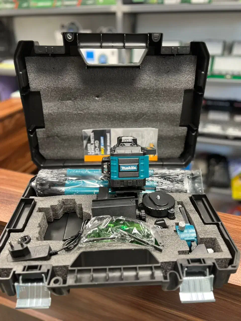 تراز لیزری ماکیتا|ابزارآلات|تهران, حسن‌آباد|دیوار