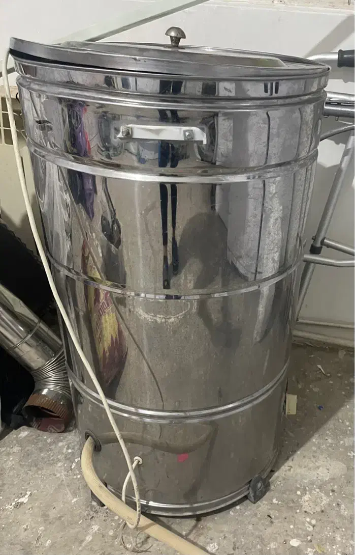 کهنه شور سالم و قدیمی|ماشین لباسشویی و خشک‌کن لباس|تبریز, |دیوار