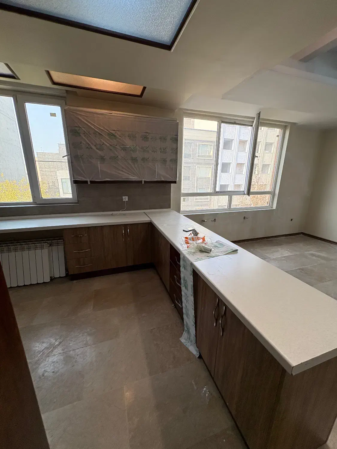 ۱۰۰ متر ۲ خواب نوساز تکواحدی/ خیابان سامان