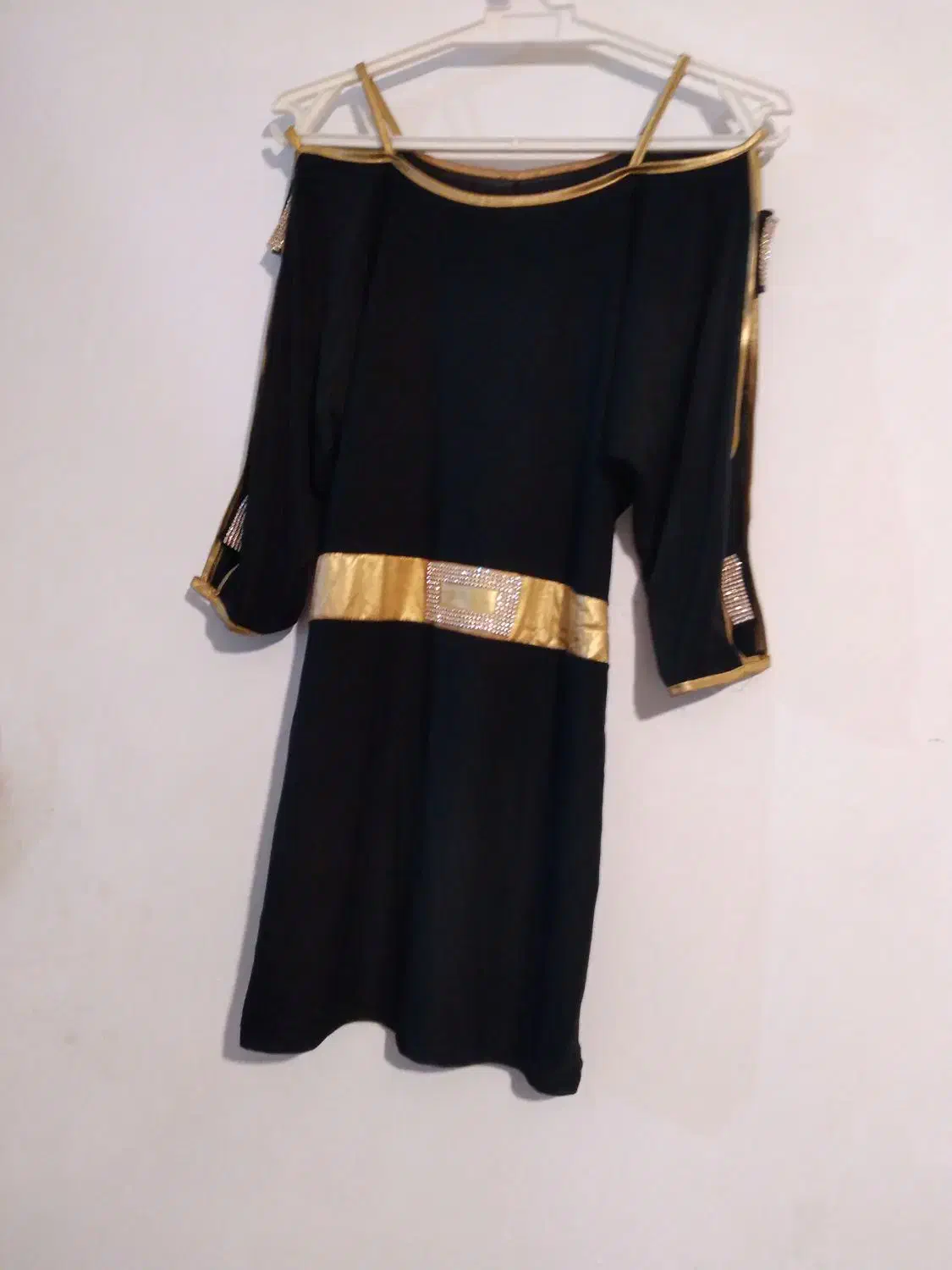 لباسمجلسی|لباس|نیشابور, مازول|دیوار