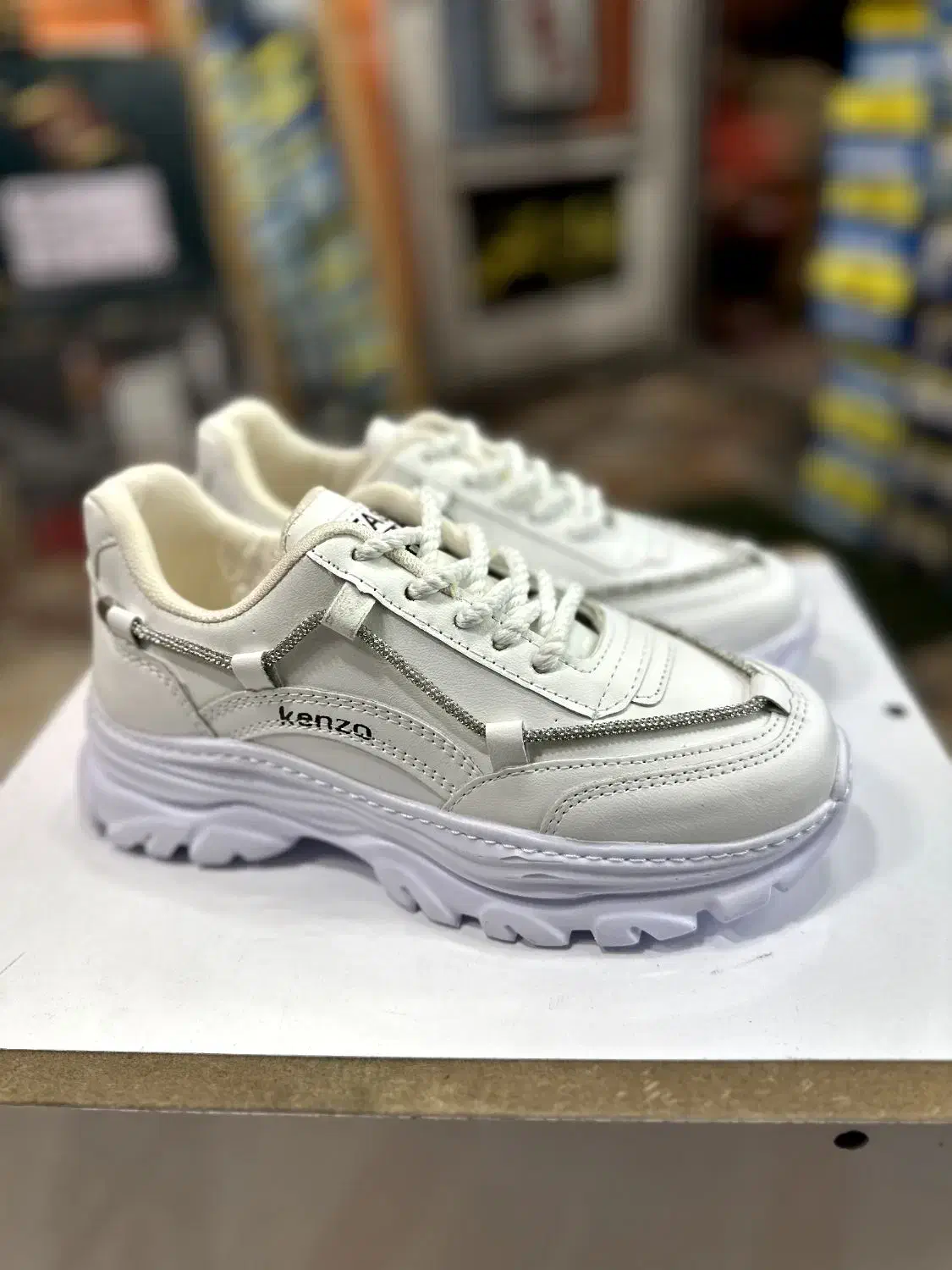 (کفش بابک ترکان)اسپرت طبی  لژدار مدل کنزو ونس نگین|کیف، کفش، کمربند|تبریز, |دیوار