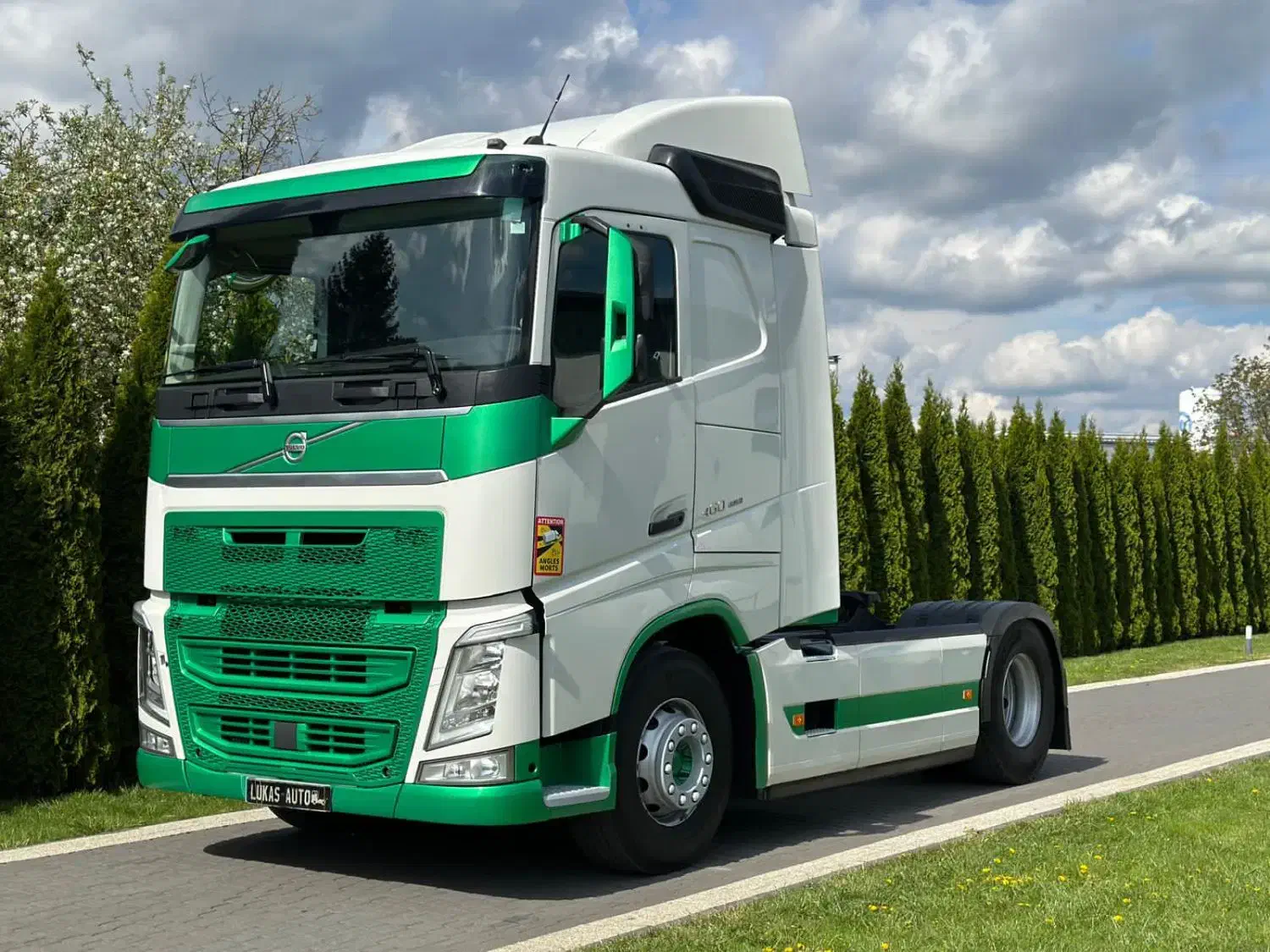 کشنده ولوو ۴۶۰ تک خط۲۰۱۹|خودرو سنگین|بازرگان, |دیوار