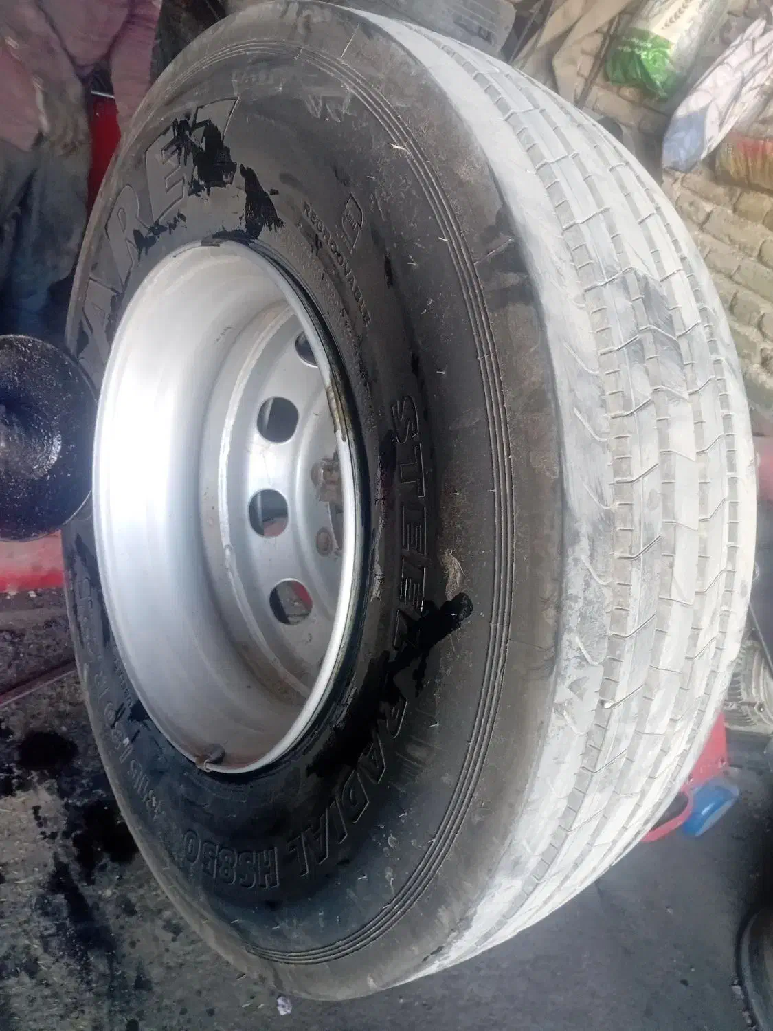 لاستیک بارز سایز ۳۱۵،۲۲.۵ همراه رادیاتور آب الوند|قطعات یدکی و لوازم جانبی|دیواندره, |دیوار