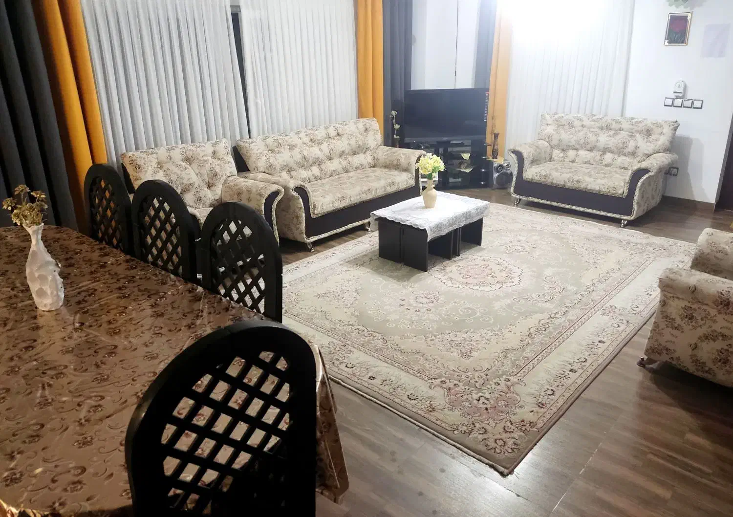 اجاره ویلا شبانه سه خوابه|اجارهٔ کوتاه‌مدت آپارتمان و سوئیت|کلاردشت, |دیوار