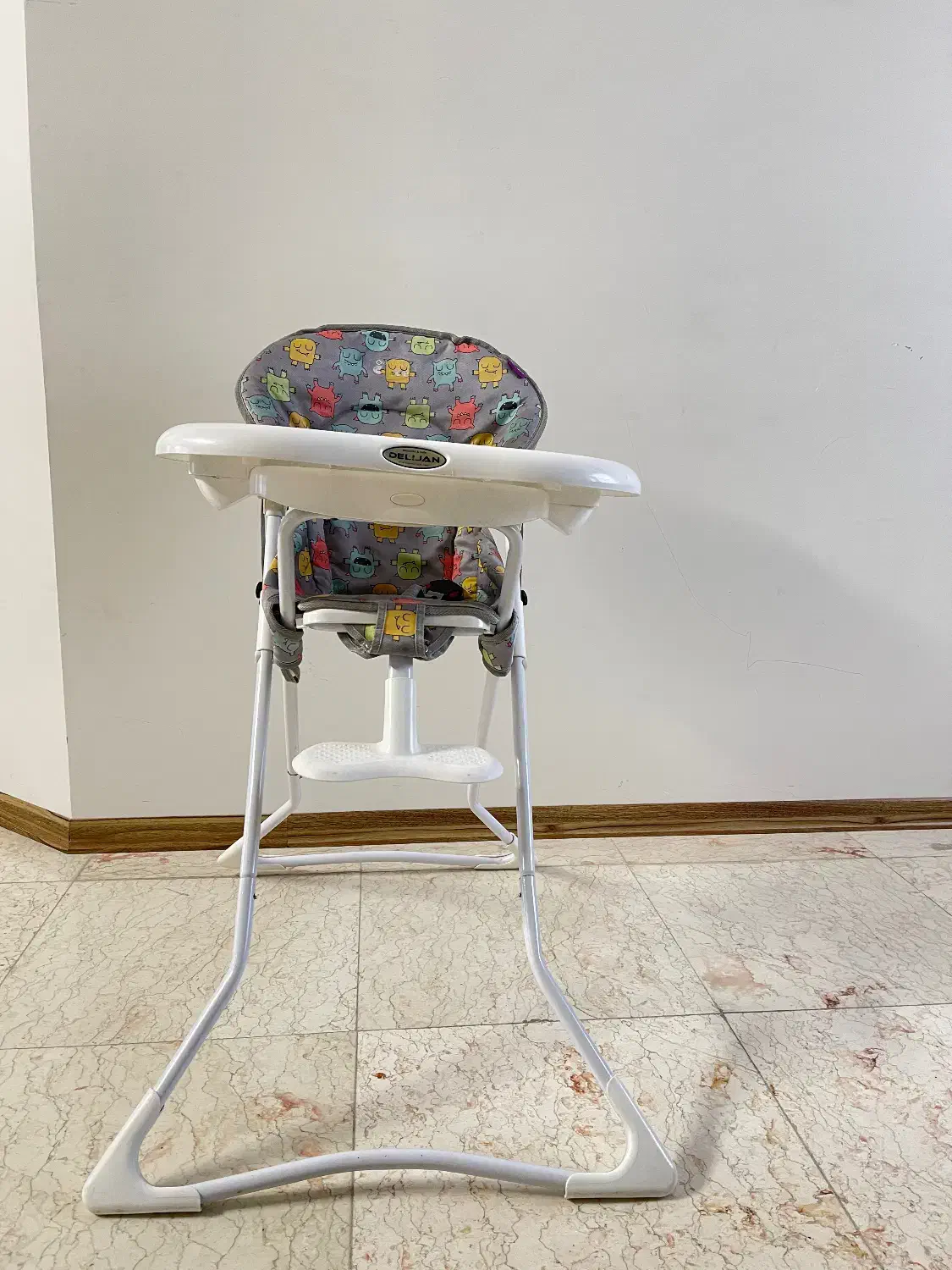 صندلی غذای کودک|تخت و صندلی بچه|پردیس, فاز ۴|دیوار