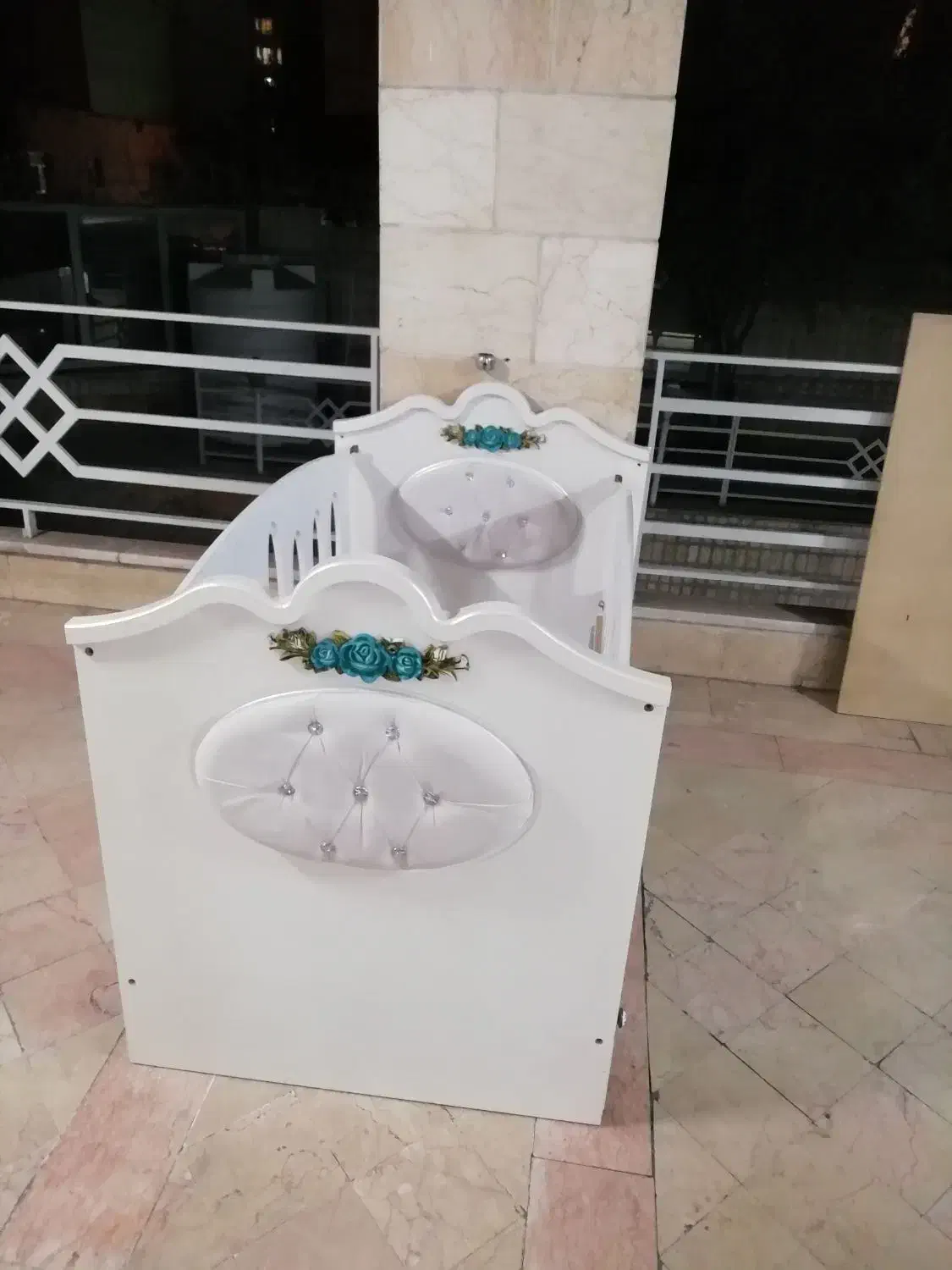 تخت نوزاد همراه تشک اسفنجی|تخت و سرویس خواب|تهران, باشگاه نفت|دیوار