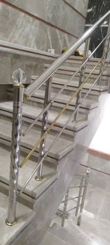 نرده استیل ۳۰۴ و۲۰۱ ومشکی|عمده‌فروشی|آمل, |دیوار