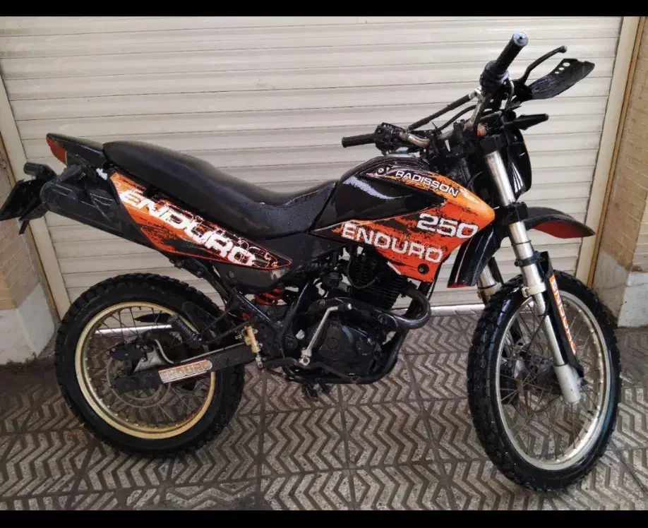 موتور تریل 200 فلات رادیسون گلد|موتورسیکلت|یزد, |دیوار