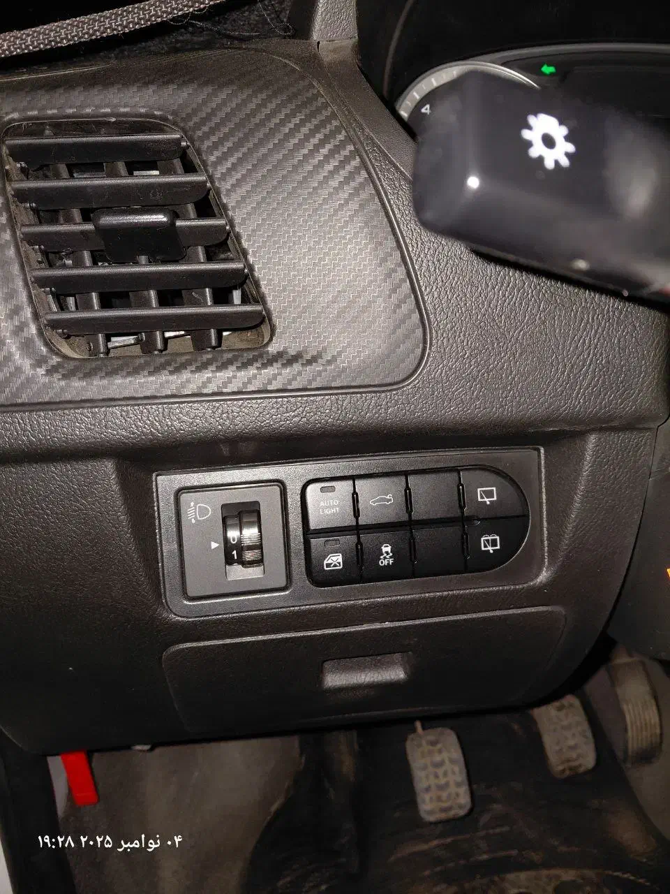 کوییک Gxl 1403 سفید فول کم کار|خودرو سواری و وانت|مشهد, گاز|دیوار