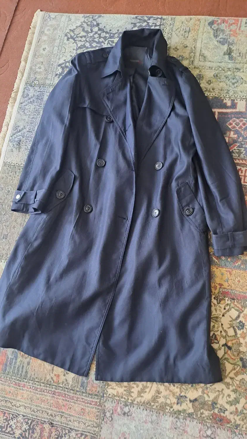 پالتو خارجی|لباس|مهاجران, |دیوار