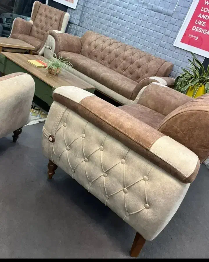 مبلمان کریمی مبل چستر و مینیمال و...موجود میباشد .|مبلمان خانگی و میز عسلی|رباطکریم, رباطکریم|دیوار