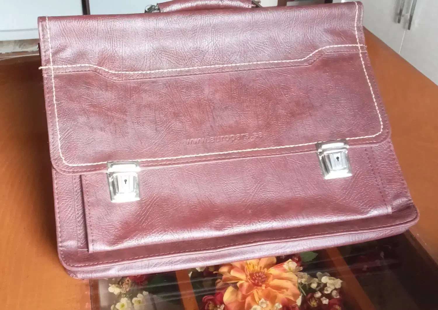 کیف اداری تمام چرم نو وکارنکرده|کیف، کفش، کمربند|رشت, منظریه|دیوار