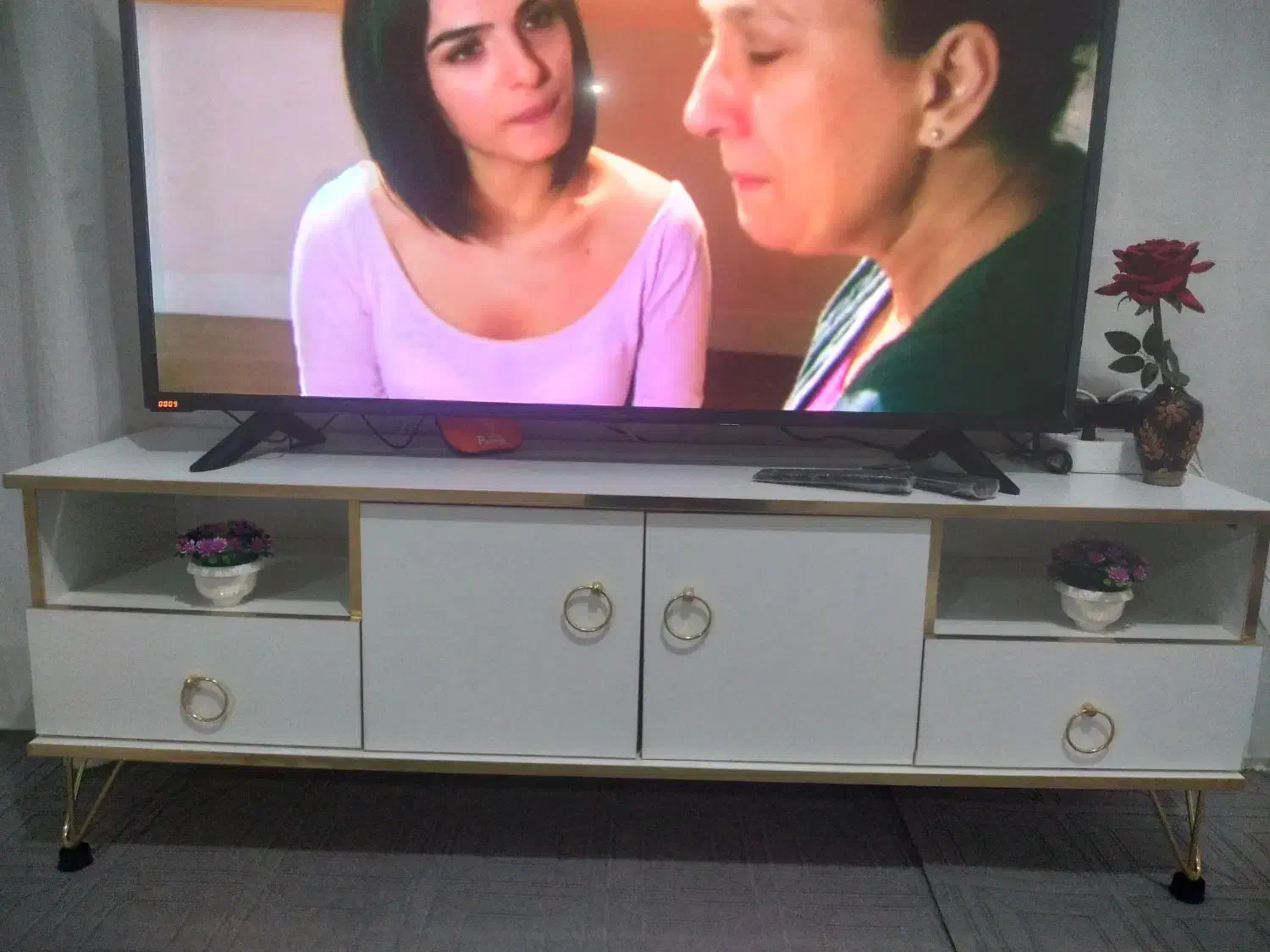 ده عدد بالشت پر|رختخواب، بالش، پتو|لردگان, |دیوار