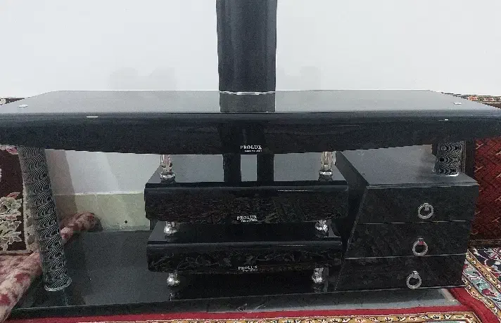 میز تلوزیون|میز تلویزیون|تربت جام, نظامی|دیوار