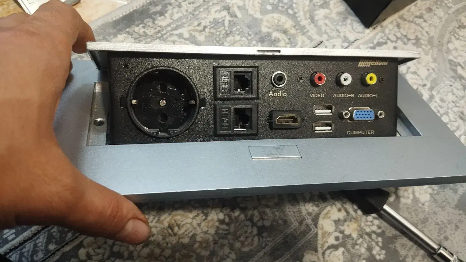 پریز رومیزی مولتی فانکشن پریز کابینتی|مصالح و تجهیزات ساختمان|تهران, تهران‌نو|دیوار