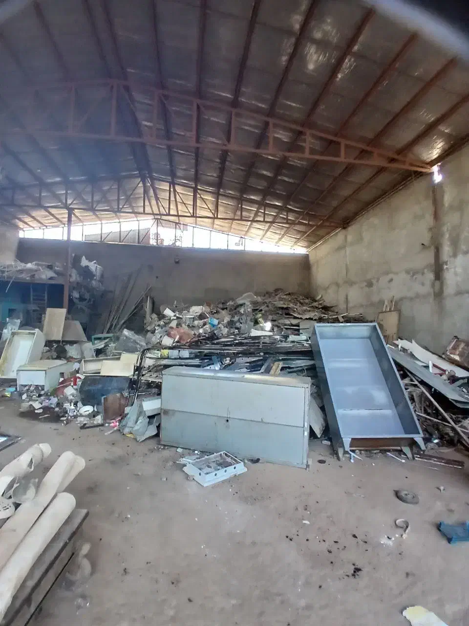 خریدار ضایعات آهن آلات و فلزات رنگی و..|عمده‌فروشی|تهران, امام زاده عبدالله|دیوار