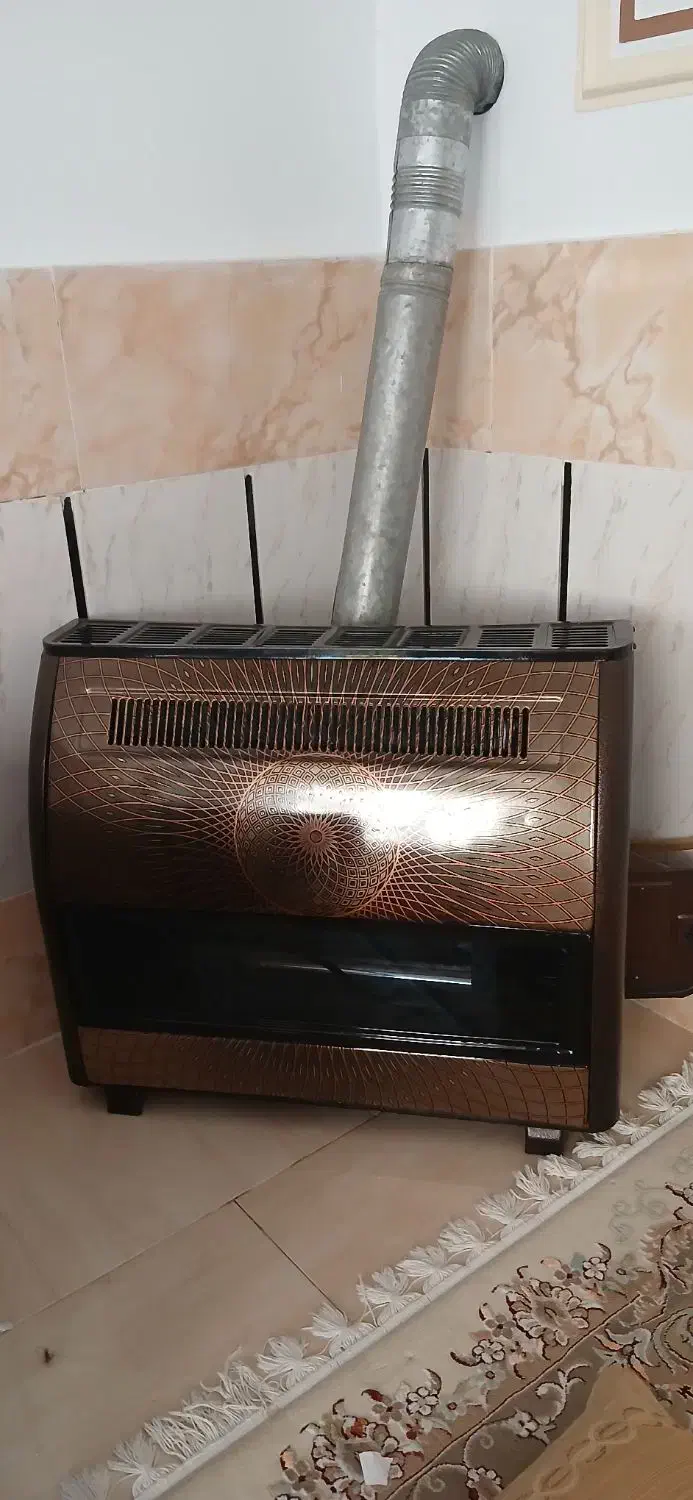 بخاری گرمایشی|بخاری، هیتر، شومینه|تاکستان, |دیوار