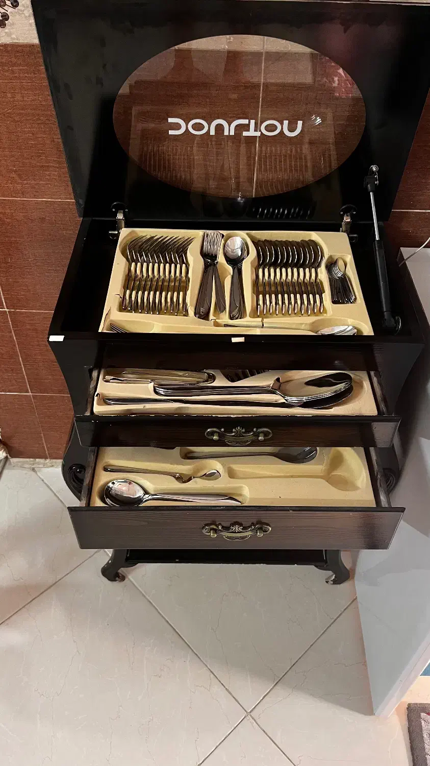 جاقاشقی پایه دار چوبی|آب‌چکان و نظم‌دهنده ظروف|اراک, |دیوار