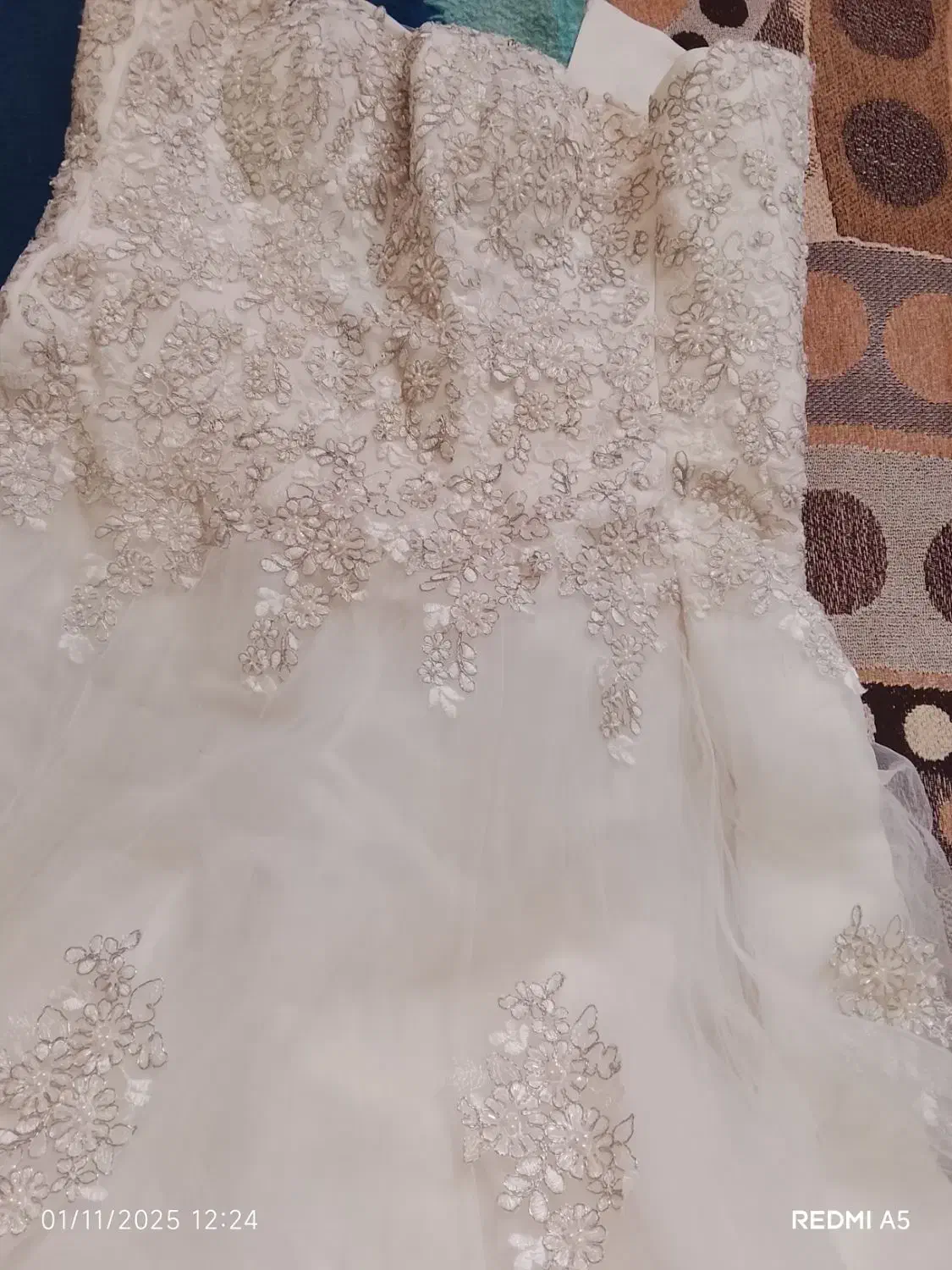 لباس عروس هرکس واسه کرایه یافروش خواست|لباس|اشکذر, |دیوار