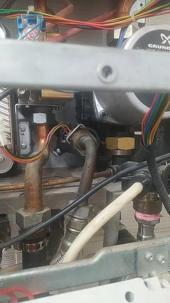 تعمیرات پکیج و کولر گازی نصب و سرویس شهرضا|خدمات پیشه و مهارت|شهرضا, |دیوار