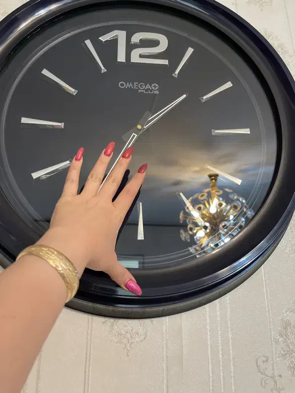 ساعت امگا سورمه ای|ساعت دیواری و تزئینی|کرج, عظیمیه|دیوار