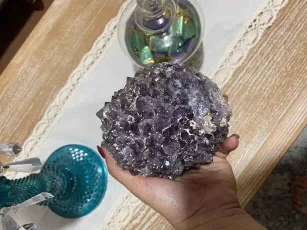 سنگ امیتیس|جواهرات|علی‌آباد کتول, |دیوار