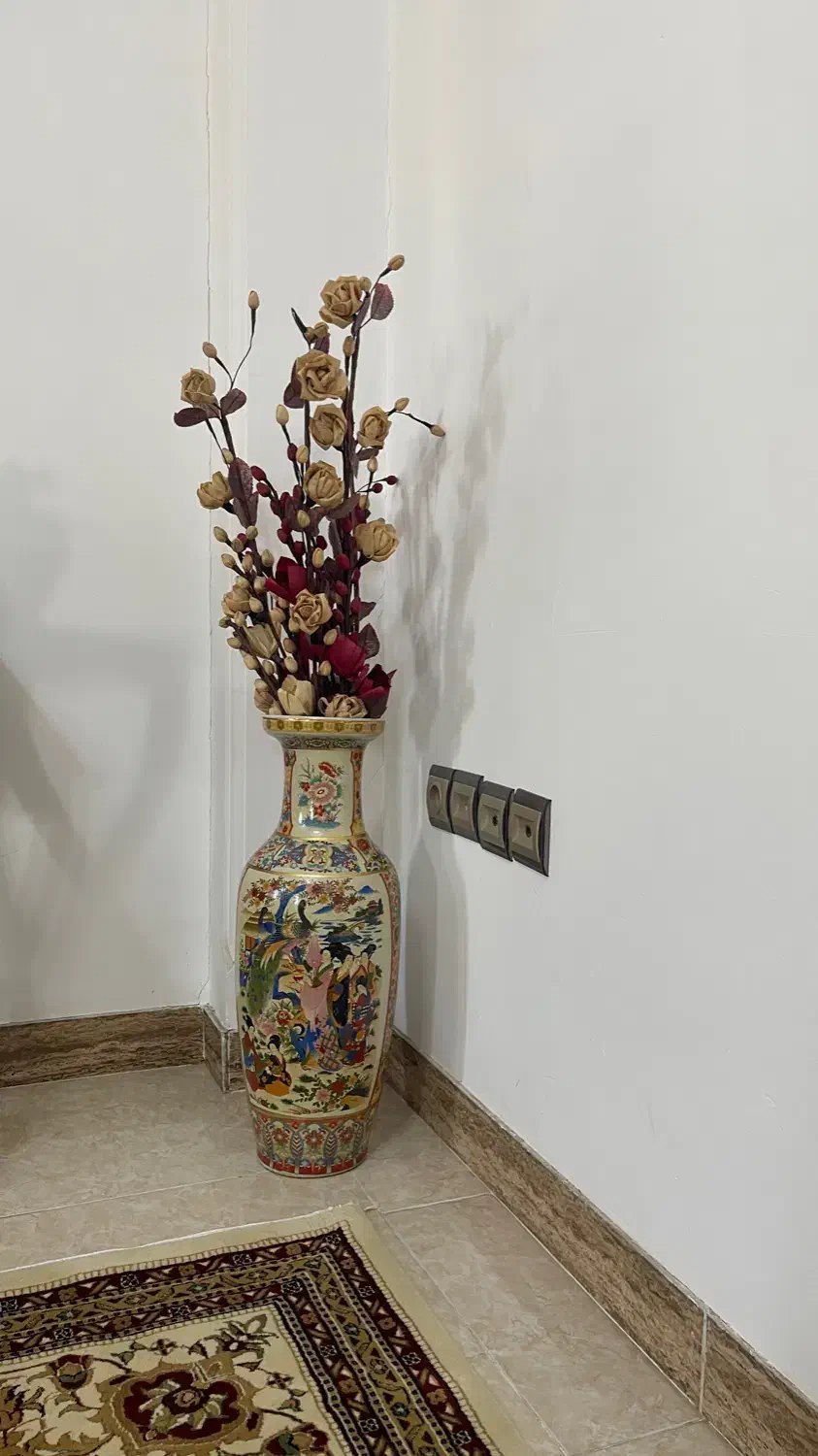 گلدون چینی سنتی قدیمی سایز بزرگ یک عدد سالم|کلکسیون اشیاء عتیقه|ساری, |دیوار