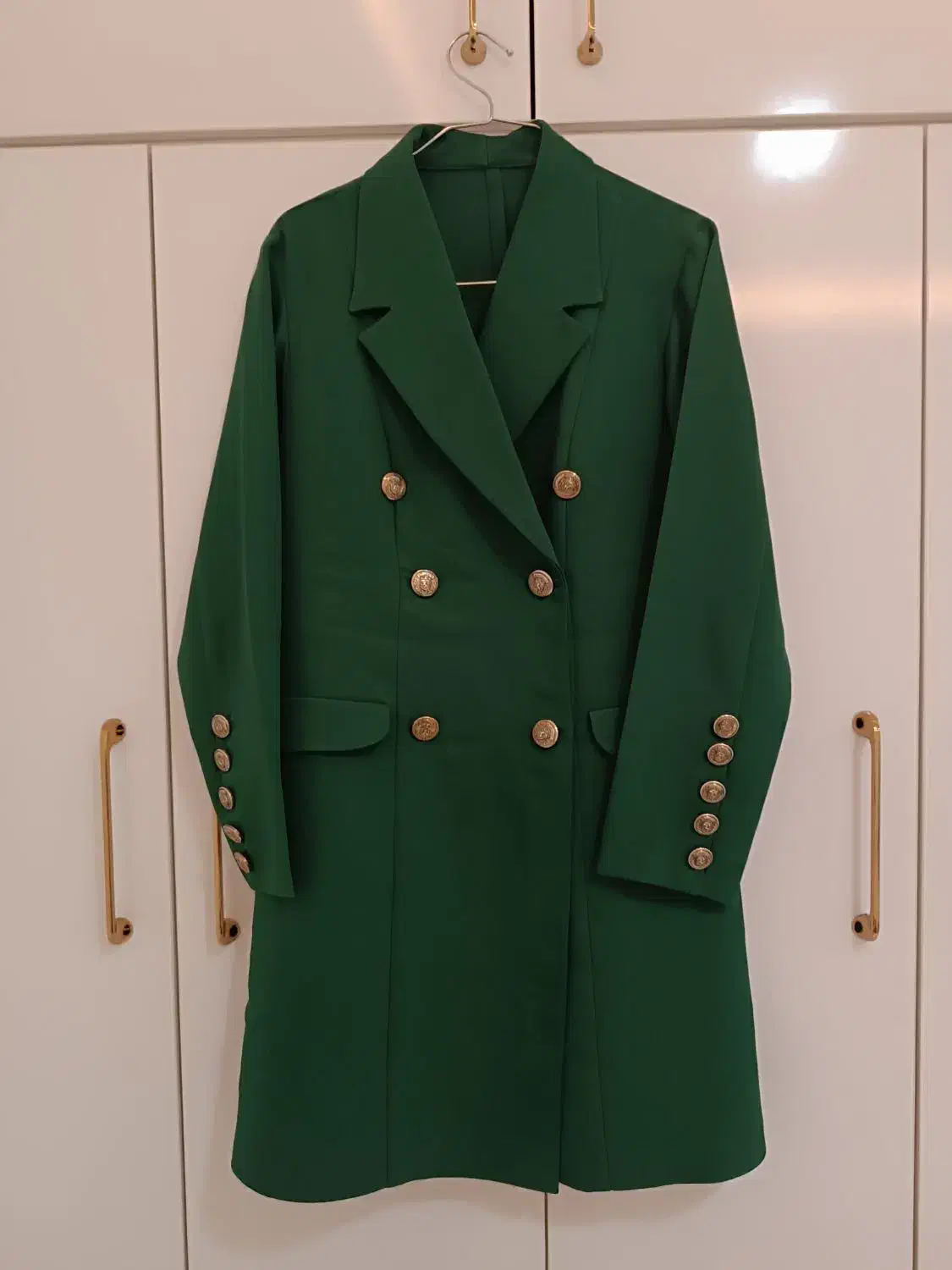 مانتو کتی|لباس|قائن, |دیوار