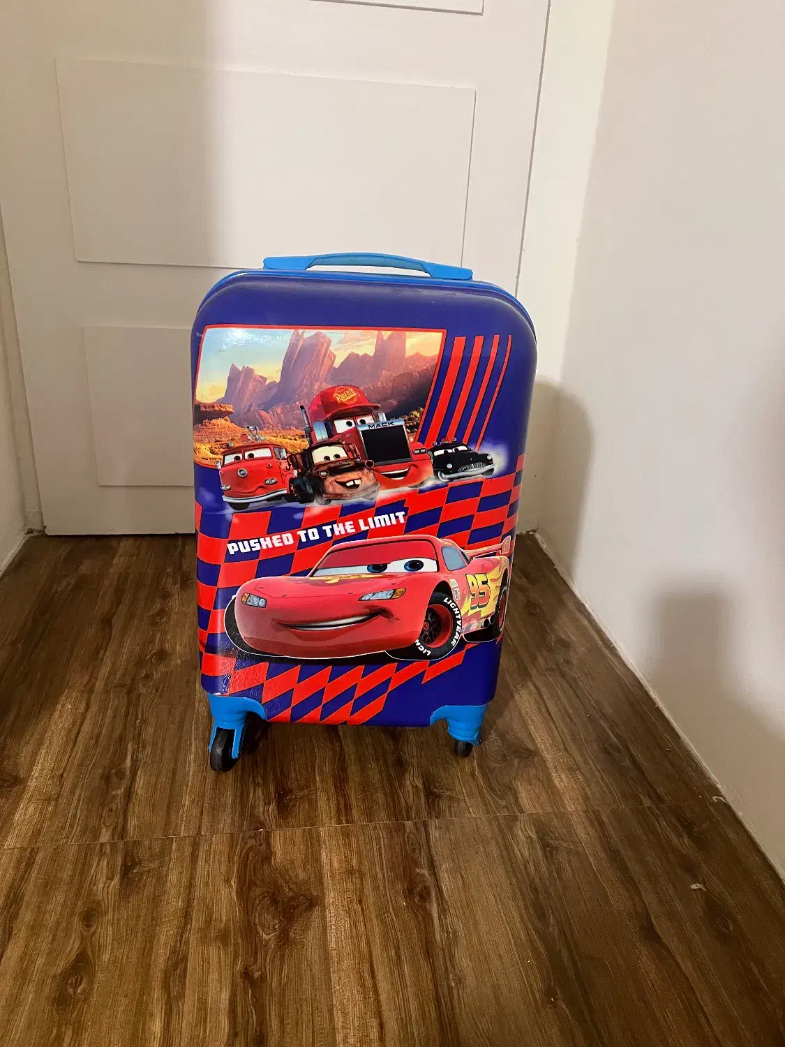 چمدان نوجوان طرح مک کویین|کیف، کفش، کمربند|مشهد, اقبال|دیوار