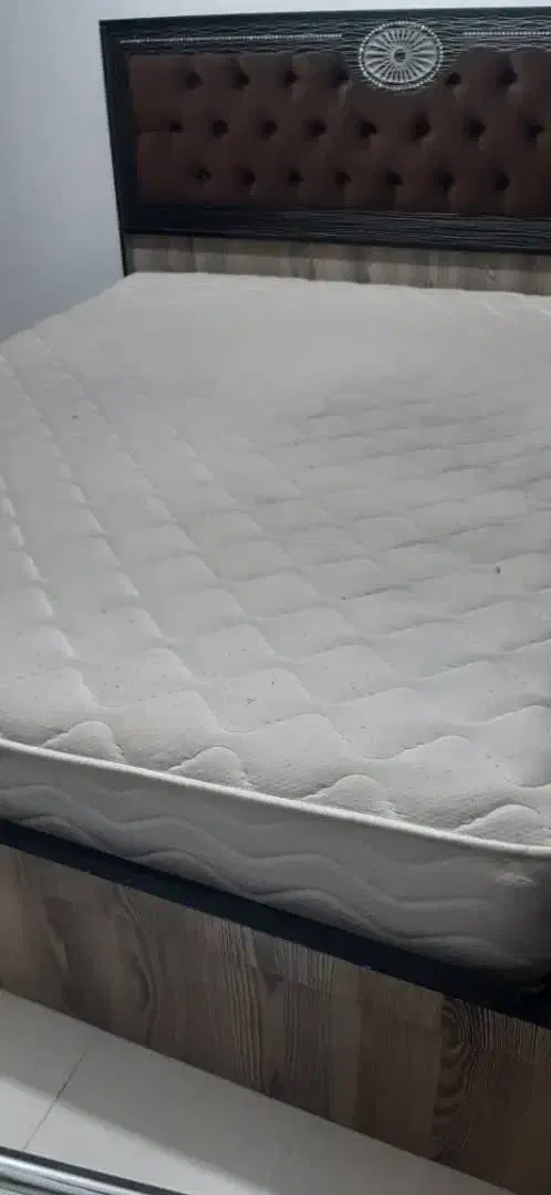 تخت دو نفره|تخت و سرویس خواب|صومعه‌سرا, |دیوار