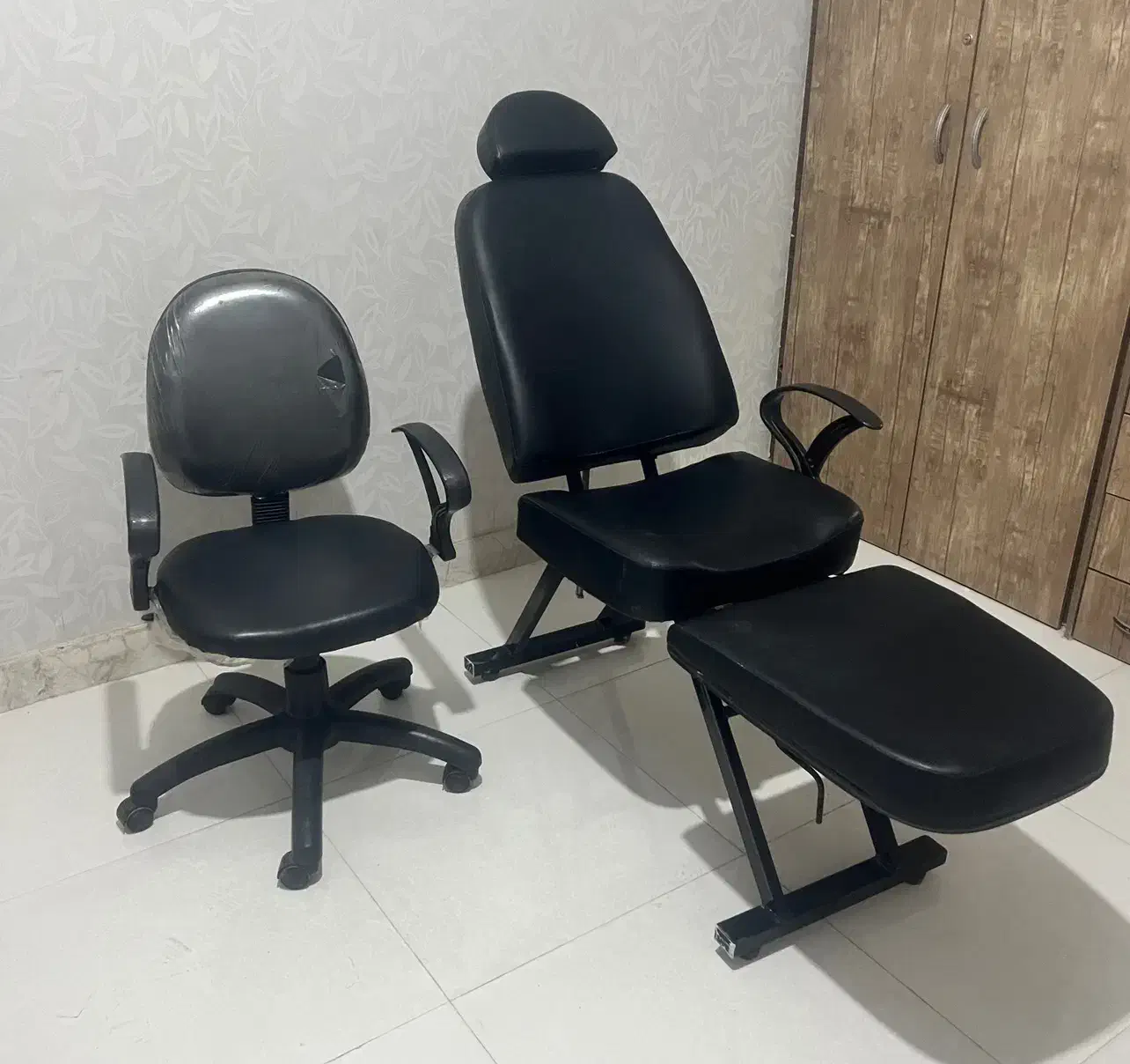 میز کنفرانس و صندلی اصلاح|دفتر کار|مشهد, زمانه|دیوار