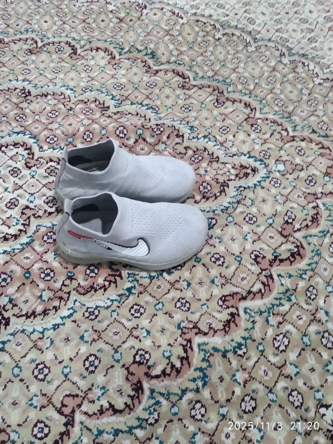 کفش.اسپرت.بچگانه.پارچی|کفش و لباس بچه|سرشیو, |دیوار