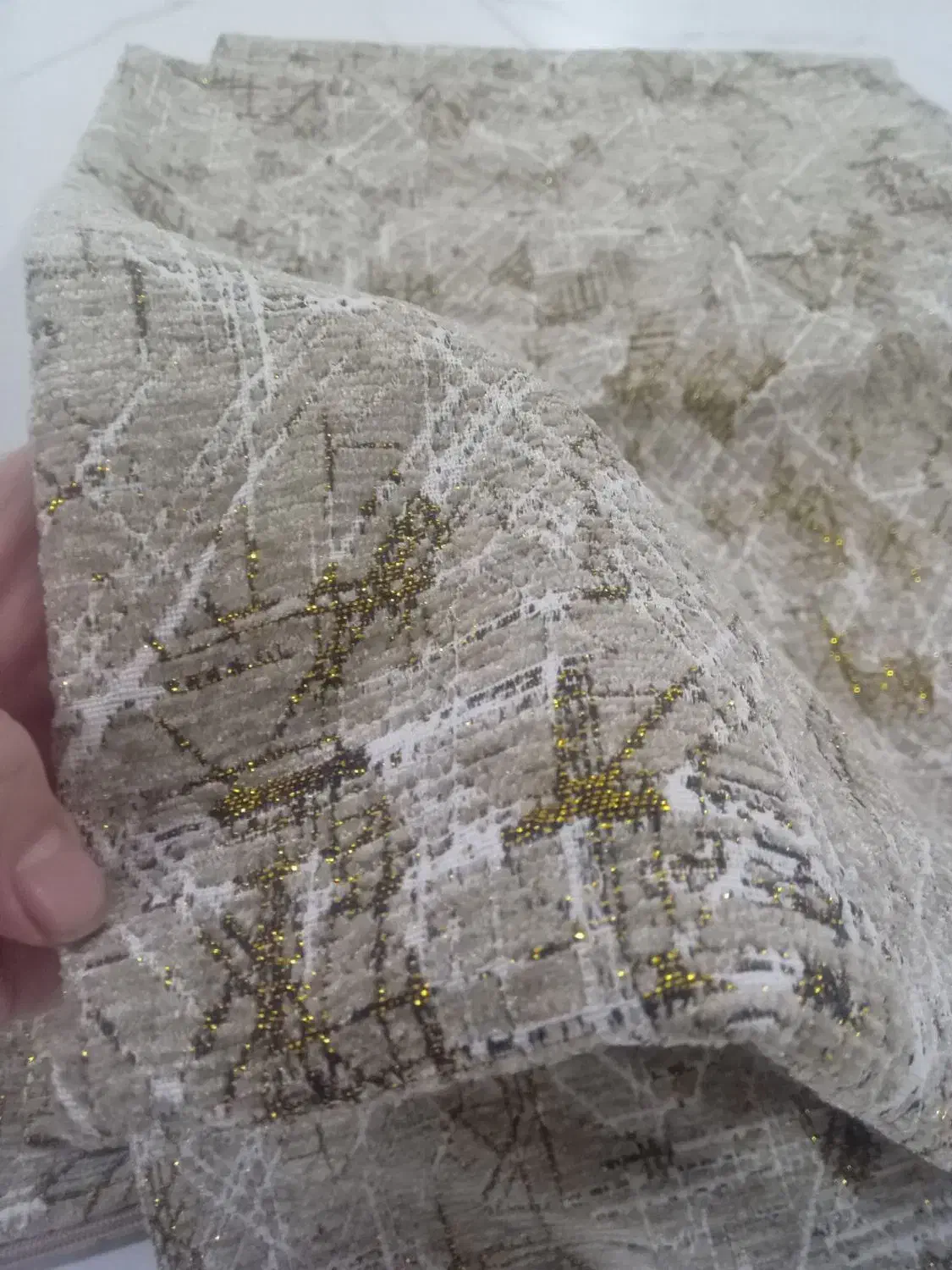 روبالشی|رختخواب، بالش، پتو|دورود, |دیوار