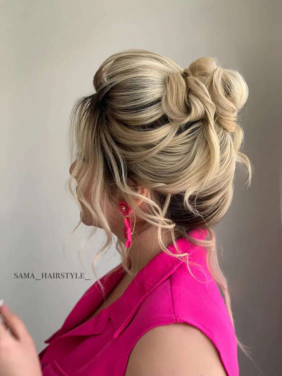 آموزش شینیون و میکاپ حرفه ای عروس و رنگ و لایت|خدمات آرایشگری و زیبایی|ساری, |دیوار